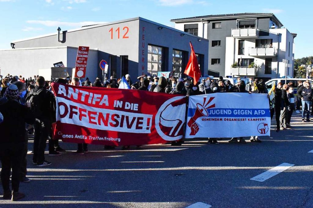 Fr eine vielfltige, offene und bunte... Steinen gut 1000 Demonstranten stark.  | Foto: Thomas Loisl Mink