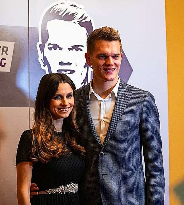 Mit seiner Frau Christina hat Matthias Ginter eine Stiftung gegrndet.  | Foto: Matthias-Ginter-Stiftung