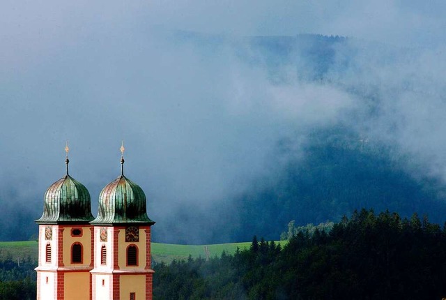 Die Trme der Kirche von St. Mrgen sind weithin sichtbar.   | Foto:  DPA Deutsche Presse-Agentur GmbH
