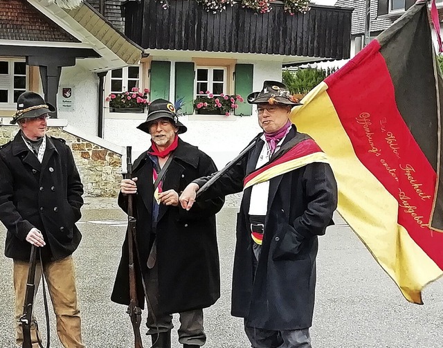 Bei der Einweihung des Weges dabei war...Mitglieder der Heckergruppe Offenburg.  | Foto: Ulrike Derndinger