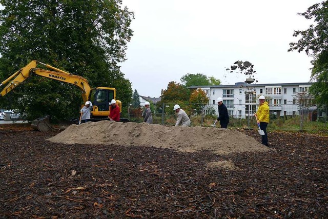 Geben den Startschuss fr das Bauproje...hwamm und Dieter Model (beide Wohnbau)  | Foto: Dora Schls