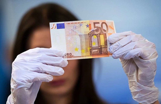 Ein geflschter 50-Euro-Schein  | Foto: Sven Hoppe