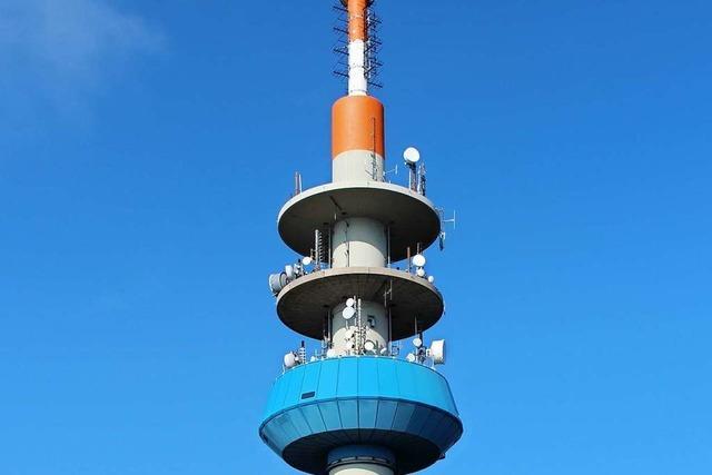 Der Funkturm auf dem Blauen ist gekrzt worden