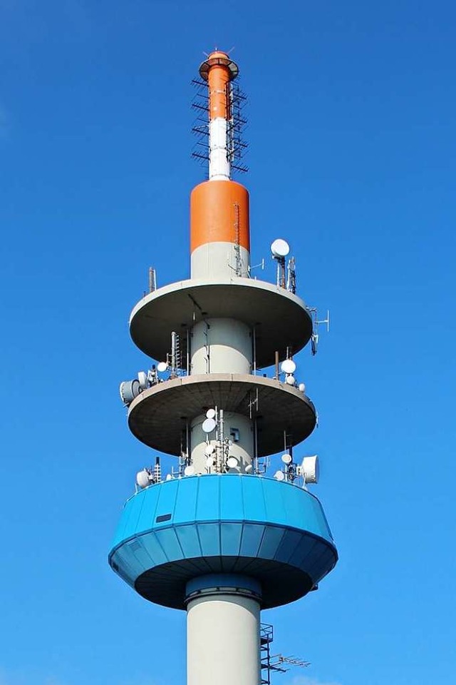 Eingekrzt hat die Deutsche Funkturm den Fernmeldeturm auf dem Hochblauen.  | Foto: Rolf-Dieter Kanmacher