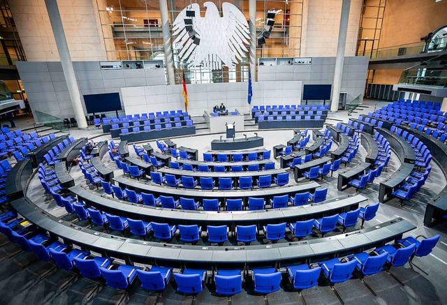 Wie viele Abgeordnete soll der Deutsche Bundestag haben?  | Foto: Michael Kappeler (dpa)
