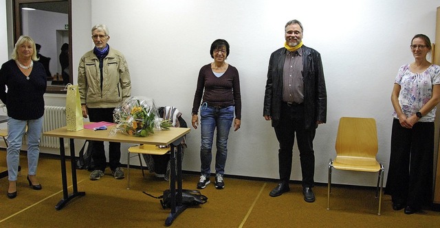 Der gewhlte Vorstand mit der scheiden...hlich, Lukas Beck und Tanja Lohfink.   | Foto: Dorothea Scherle