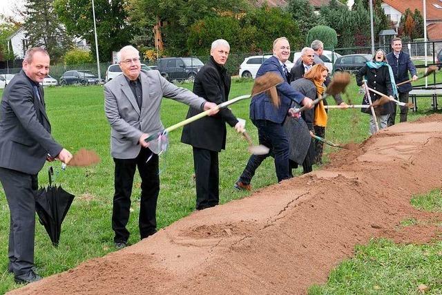 Fotos: Spatenstich fr die neue BDB-Musikakademie in Staufen