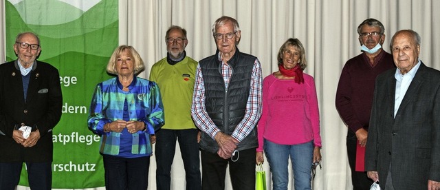 Durch den Vereinsvorsitzenden Edwin Dr...le und Hugo Eisele (von links) geehrt.  | Foto: Helmut Rothermel