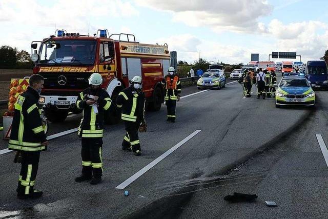 Unfall nach mutmalichem Rennen mit Luxusautos in Hessen