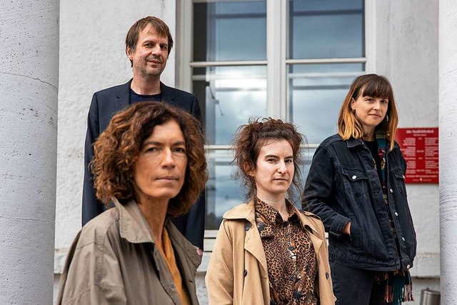 Gruppenbild mit Damen: Vier der sechs ...unnicke waren beim Termin nicht dabei.  | Foto: Helmut Fricke (dpa)