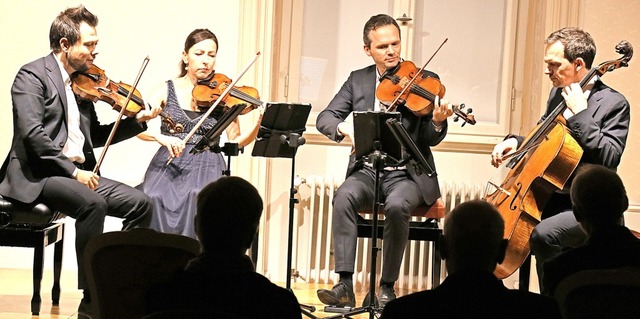 Das CasalQuartett (von links)  mit  Fe... beiden Konzerten hohe Bhnenprsenz.   | Foto: Dorothe Kuhlmann