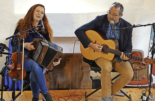 Mit irischen Songs und alten deutschen...er die Saison von Akustik in Agathen.   | Foto: Roswitha Frey