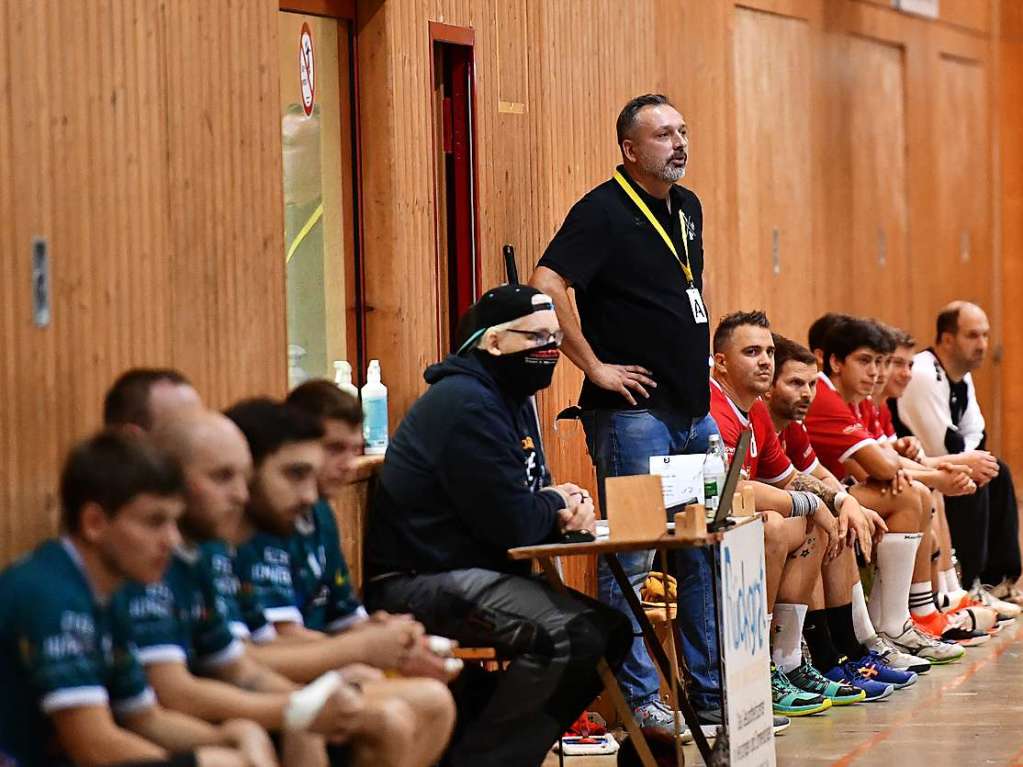 Impressionen rund um das Handball-Derby in der Rheinmatthalle Rheinhausen zwischen dem TuS Oberhausen und dem TV Herbolzheim.