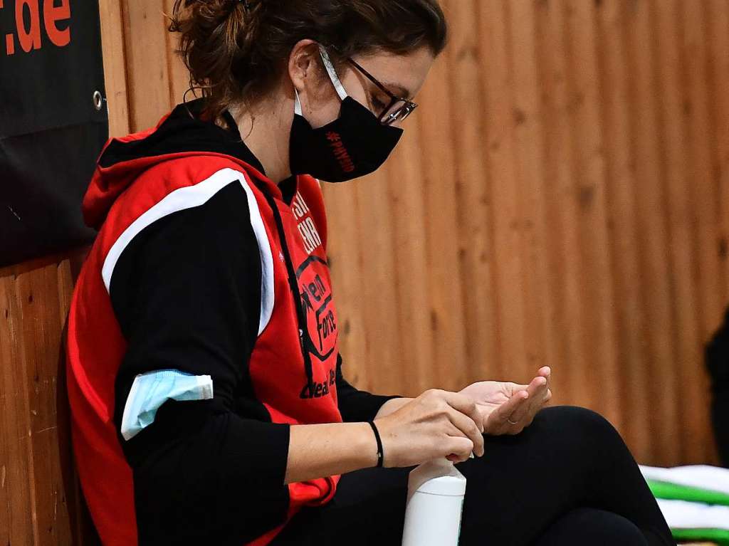 Impressionen rund um das Handball-Derby in der Rheinmatthalle Rheinhausen zwischen dem TuS Oberhausen und dem TV Herbolzheim.