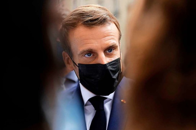 Frankreichs Prsident Emmanuel Macron ...der Treffen wischte er aber vom Tisch.  | Foto: LEWIS JOLY (AFP)