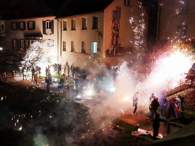 Silvester 2019: Die SPD-Fraktion im Ba...gegen Feuerwerk in der Innenstadt aus.  | Foto: Michael Gottstein