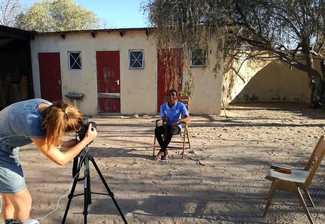 Szene der Dreharbeiten in Namibia  | Foto: Gabriele Fässler