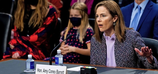 US-Richterin Amy Coney Barrett whrend der Anhrung im Senat   | Foto: BILL CLARK (AFP)