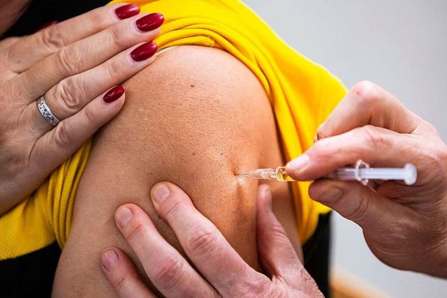 Nicht nur die hohe Nachfrage, auch die...s  Grippe-Impfstoff derzeit knapp ist.  | Foto: Christoph Soeder