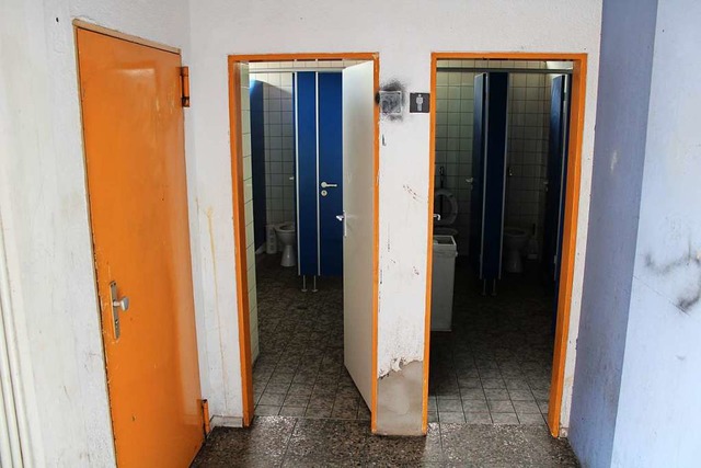 Die WC-Anlage am Busbahnhof Todtnau wa...derholt Tatort von Sachbeschdigungen.  | Foto: Manuel Hunn