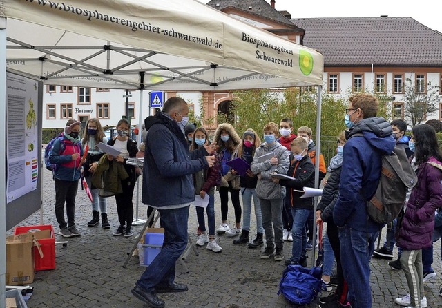 Walter Krgner von der Geschftsstelle...klsslern der Frstabt-Gerbert-Schule.  | Foto: Sebastian Barthmes