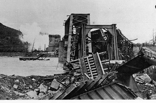 Am 5. Februar 1945 um 8.45 Uhr sprengt...n Sdfrankreich gebracht worden waren.  | Foto: Repro Stadtarchiv