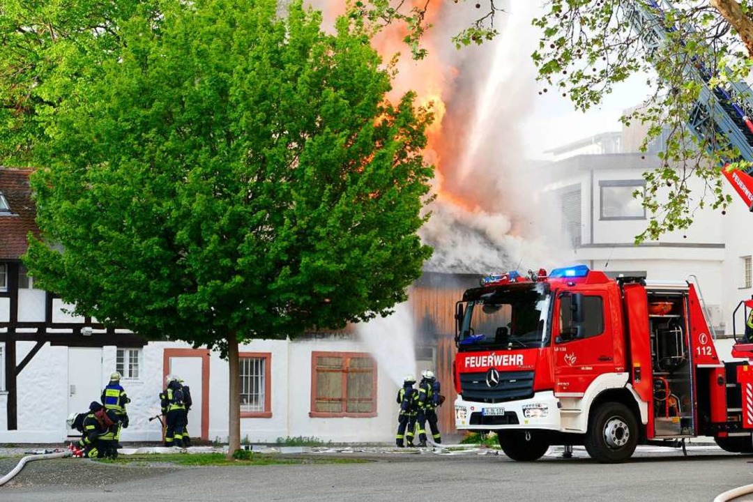 Ausgerechnet: Die Alte Feuerwache in L...tadtkirche ist, brannte im April 2019.  | Foto: Willi Adam