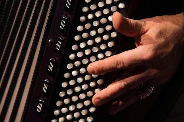 In der katholischen Kirche spielen die Musiker.  | Foto: Patrik Mller