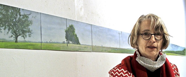 Uta Gerlach vor einem ihrer weitgreifenden Landschaftspanoramen   | Foto: Erich Krieger