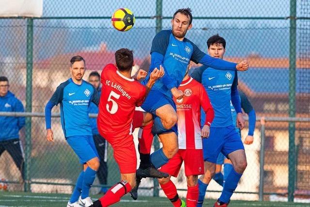 FC Neustadt und FC Lffingen im Derby mit reduzierter Zuschauerkulisse