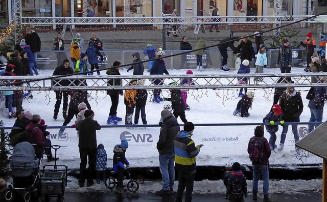 Das Thema Eisbahn beschftigt in Emmen... immer noch die Leserinnen und Leser.   | Foto: Sylvia-Karina Jahn