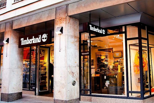 Shoppen mit Sinn: Im Timberland Store in der Grnwlderstrae 12  | Foto: Lke Schuhe