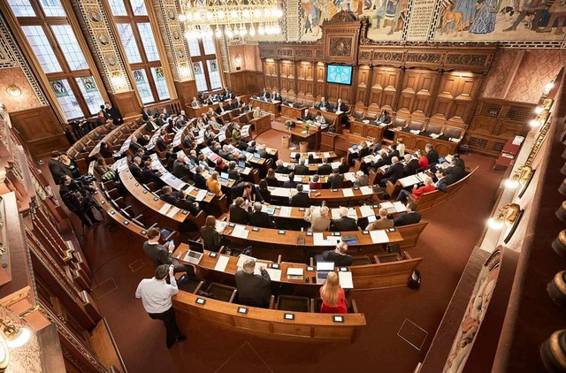 Blick in den Ratssaal: Das Basler Kantonsparlament hat hundert Mitglieder.  | Foto: www.bs.ch/bilddatenbank