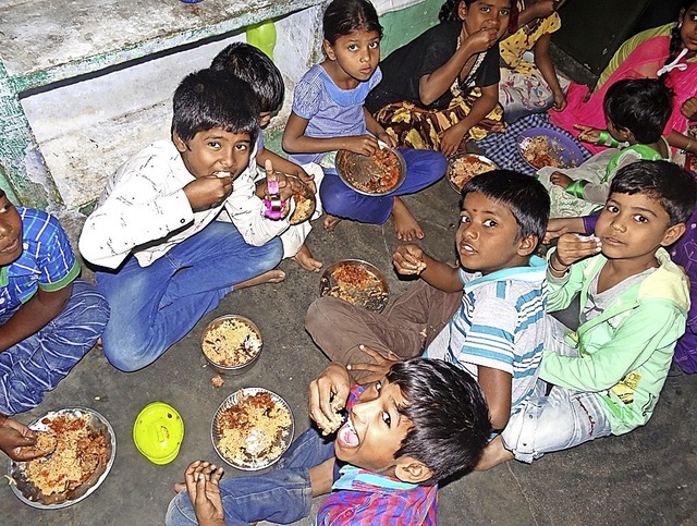 Hunger ist in Indien seit Ausbruch der...versucht zu helfen, wo es mglich ist.  | Foto: privat