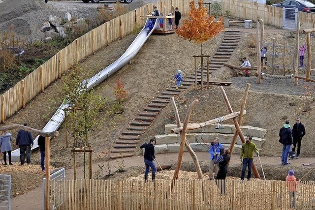 Neuer Spielplatz erffnet