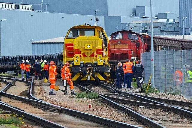 Zwei Loks kollidieren im Kehler Hafen – Tausende Liter Diesel laufen aus