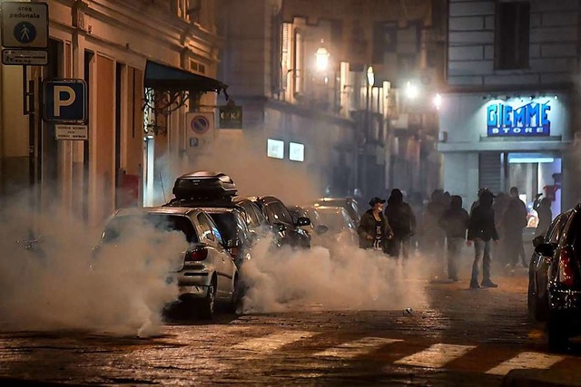 Bei Protesten wie hier in Turin gab es...en zwischen Demonstranten und Polizei.  | Foto: Claudio Furlan (dpa)