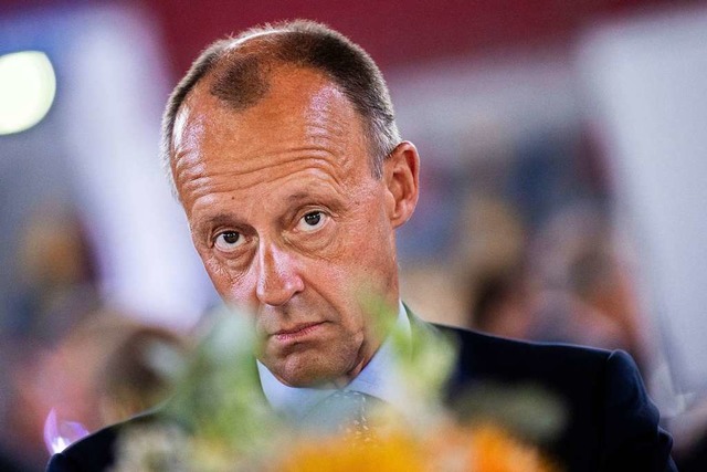 Friedrich Merz glaubt immer noch an einen CDU-Parteitag im Dezember.  | Foto: Rolf Vennenbernd (dpa)