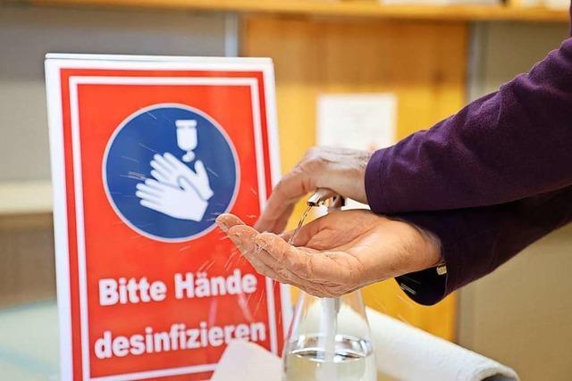 Experten: Hndedesinfektion ist hilfreich - wenn auch nicht speziell gegen Corona