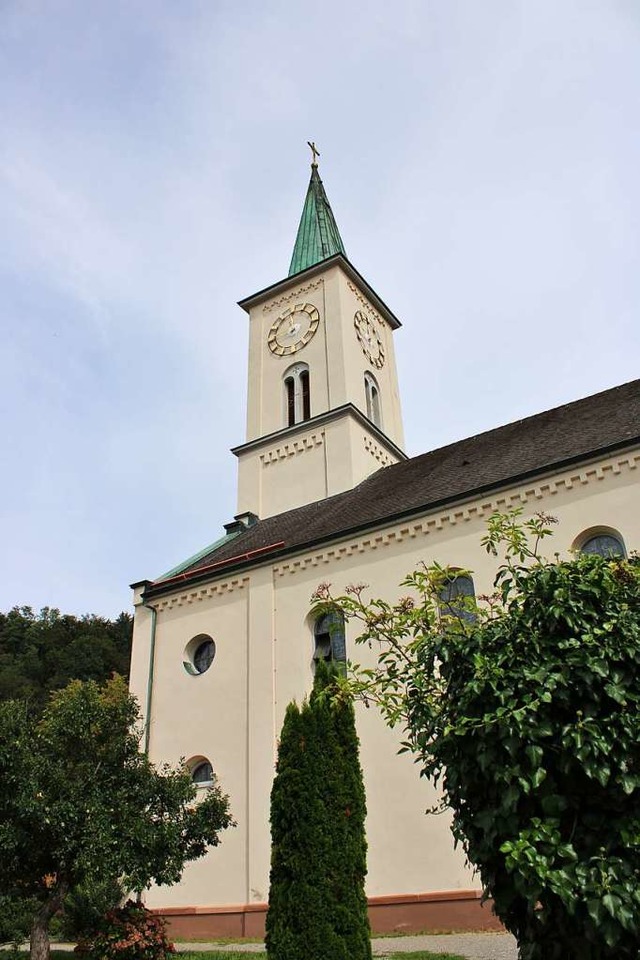 Gut zu erkennen sind die klassizistisc... der Kirche St. Clemens und St. Urban.  | Foto: Rolf Reimann