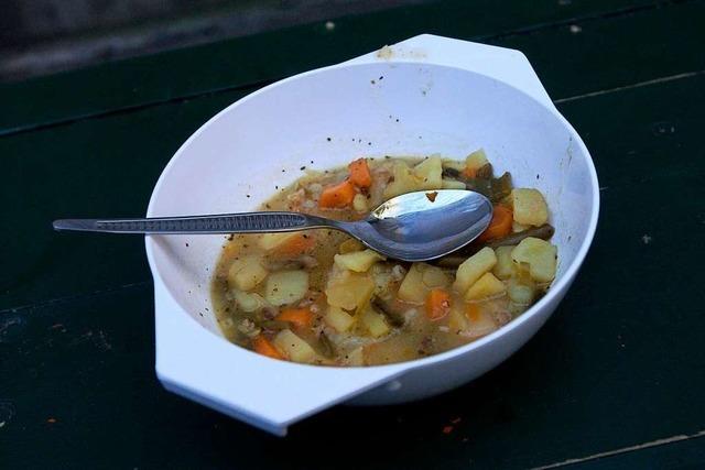 Wyhlener Gasthaus Auerhahn kocht Suppe fr Obdachlose