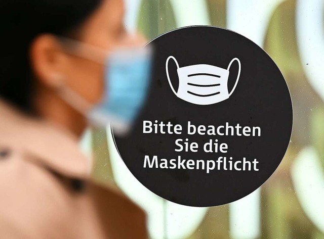 Wie umgehen mit Maskenverweigerern? De...offenen Brief Empfehlungen przisiert.  | Foto: Arne Dedert (dpa)