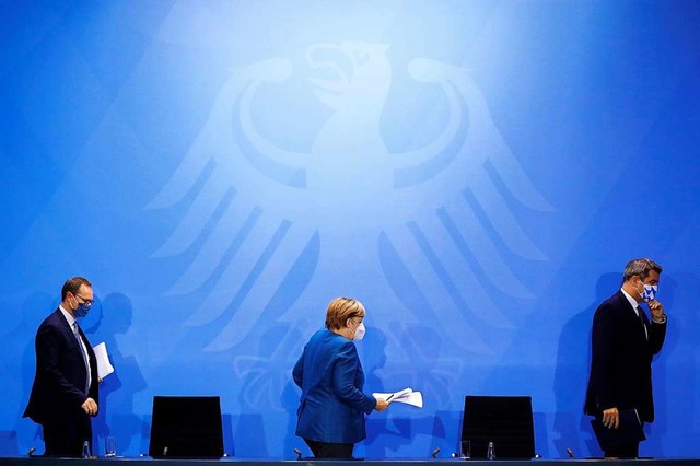 Bundeskanzlerin Angela Merkel (CDU, Mi...en in der Corona-Pandemie verstndigt.  | Foto: Fabrizio Bensch (dpa)