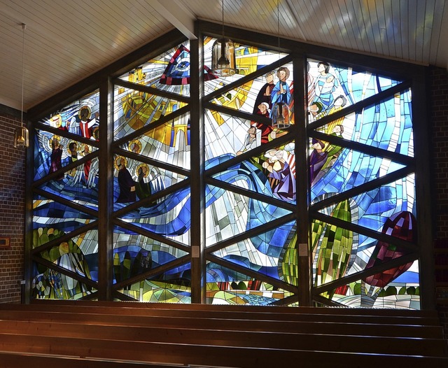 Glasfenster in der evangelischen Kirche in Wasser  | Foto: Gerhard Walser