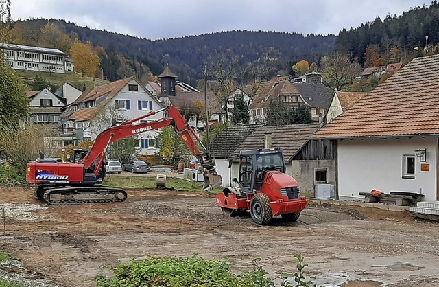 Gleich mehrere Tiefbauarbeiten in der ...platz des Kindergartens Schwalbennest.  | Foto: Rolf-Dieter Kanmacher