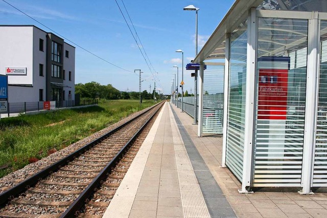 Ausblick: Schopfheim-West wrde beim Ausbau  einen zweiten Bahnsteig erhalten.  | Foto: Marlies Jung-Knoblich