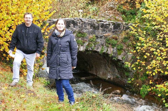 Wollen Fakten schaffen: Katharina Matz...ch die warme Quelle Brchaus befindet.  | Foto: Sarah Trinler