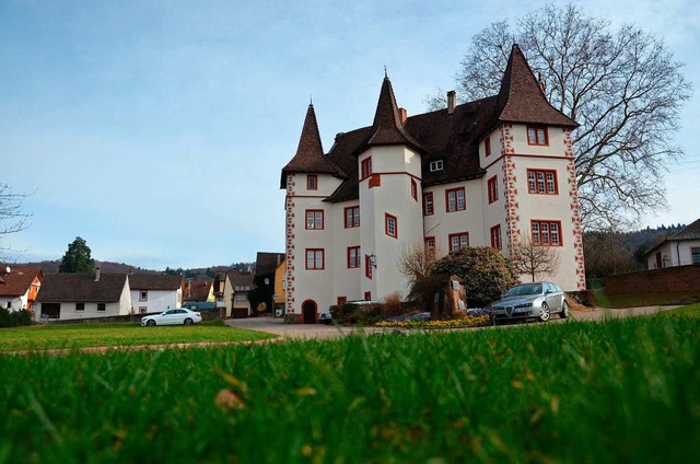 Das Schmieheimer Schloss und der Schlossgarten  | Foto: Karl-Stephan Kovacs