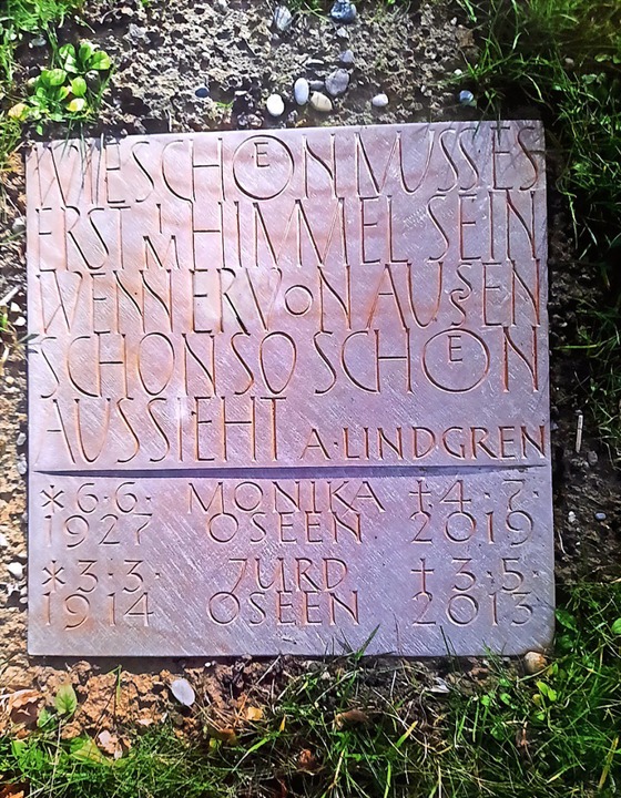 Für diese Grabplatte wurde der Gundelf...einhauer Wolfgang Jakob ausgezeichnet.  | Foto: Wolfgang Jakob