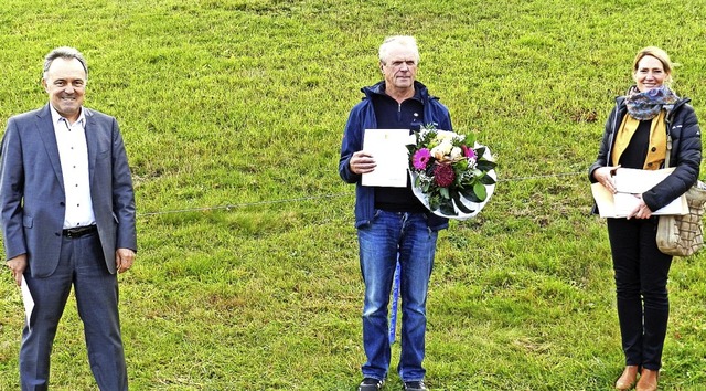 Ausgezeichnete Leistung: Landtagsabgeo...e ihm ebenfalls fr sein Engagement.    | Foto: Gerhard Wiezel